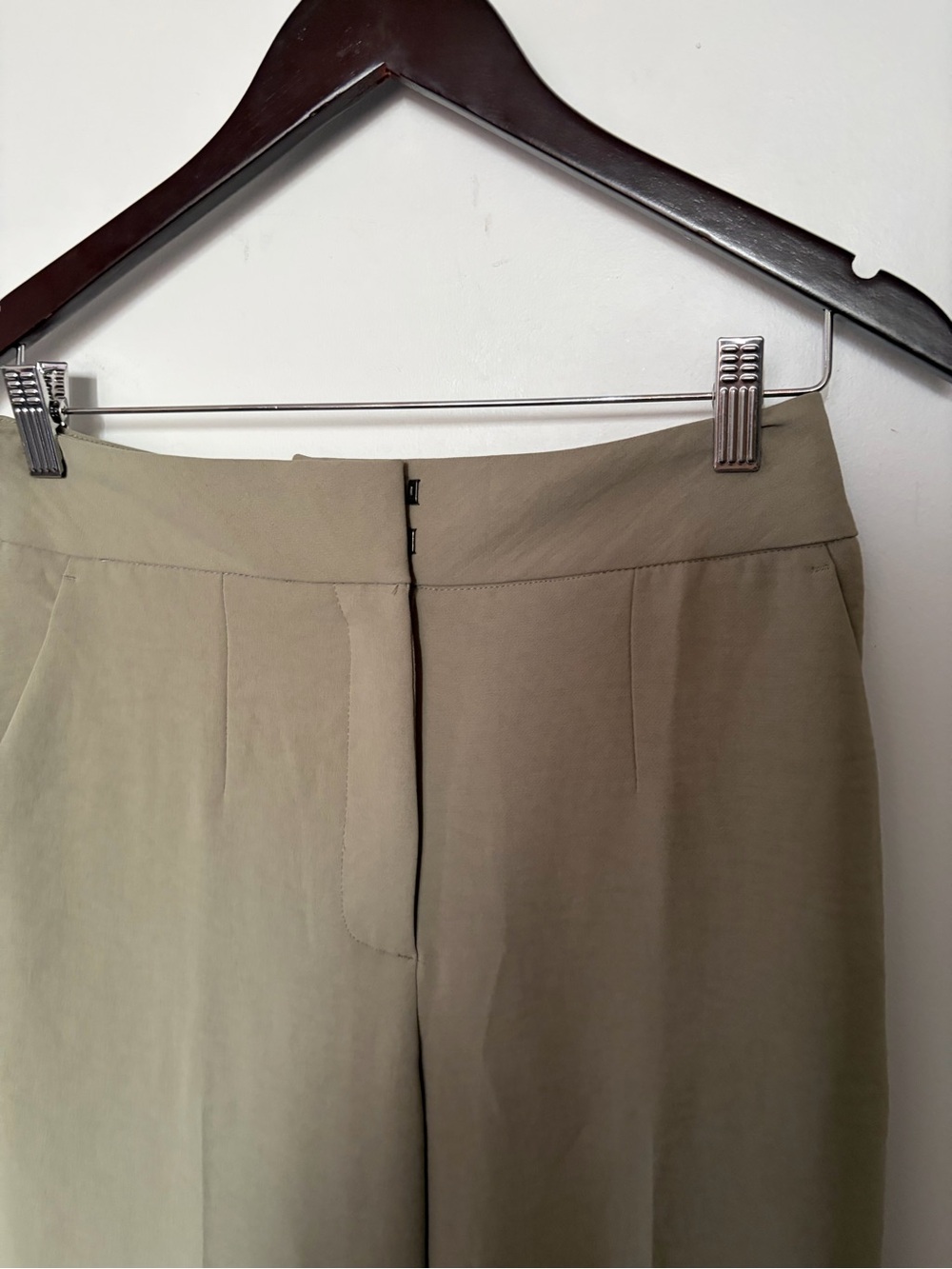 NWT Dynamite Yasmin Airflow Straight Leg Pants - Size 4 - Picture 6 of 9